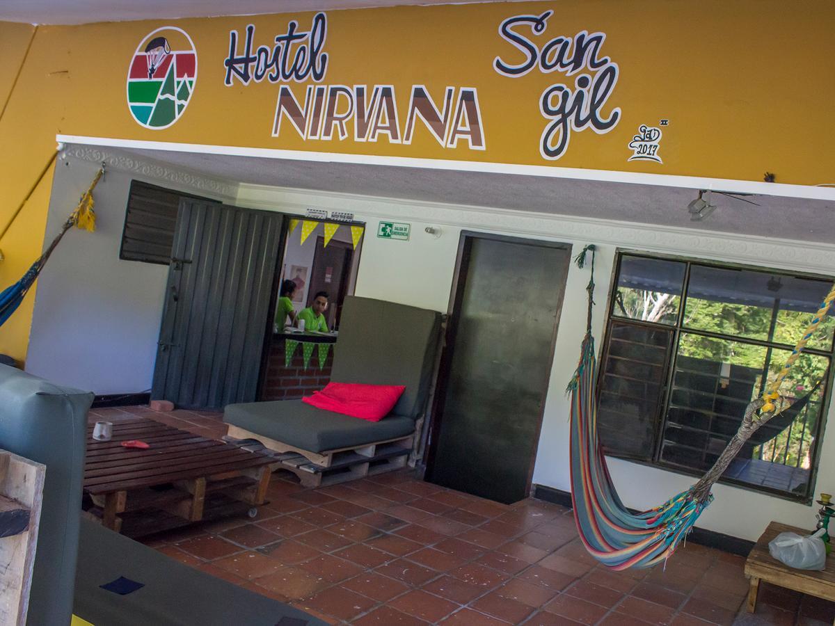 Nirvana Hostal *